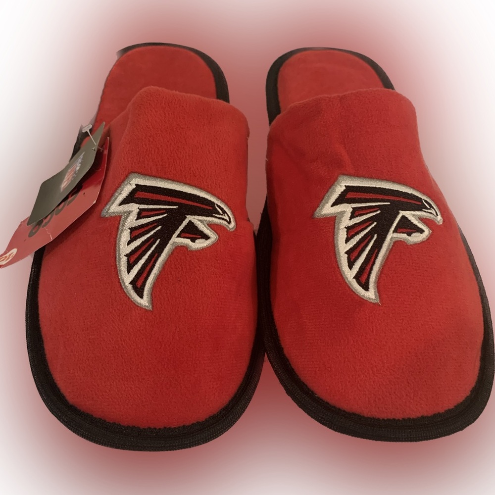 Atlanta Falcons Men’s slippers Size L (11-12)